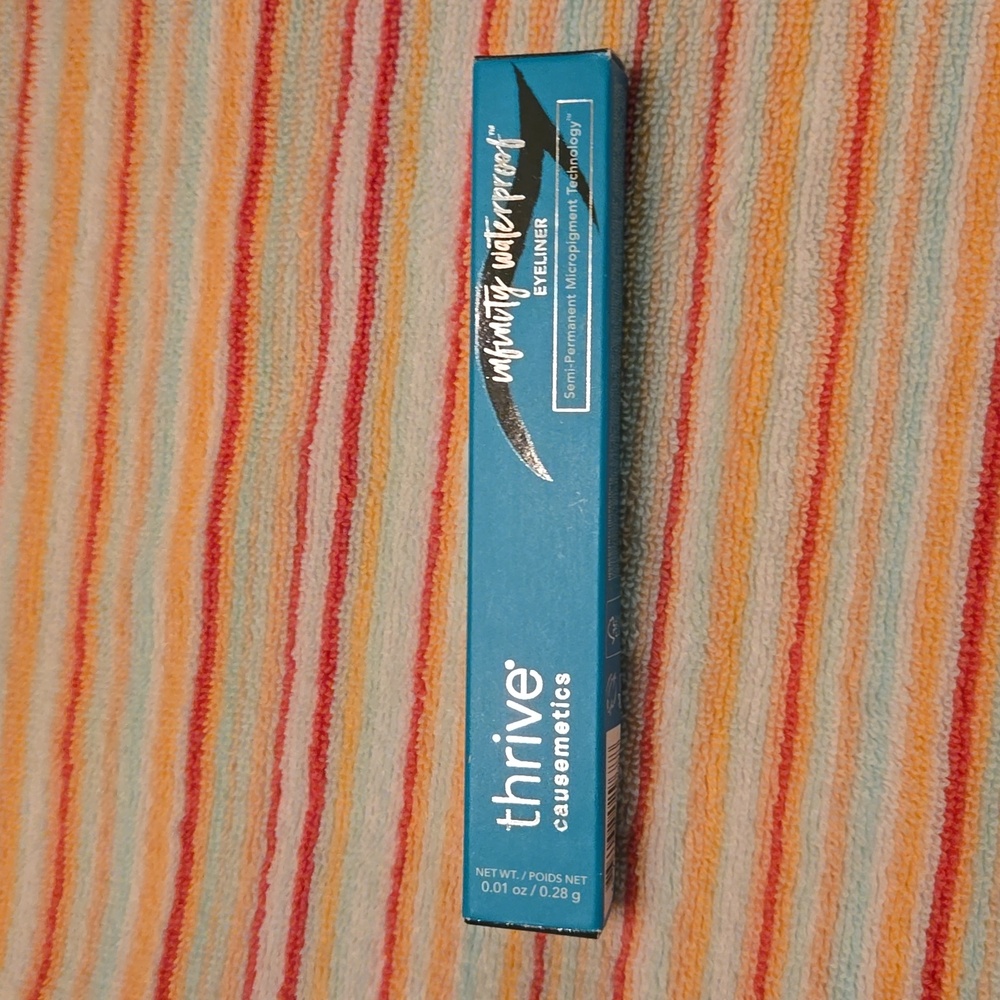 Infinity waterproof eyeliner- Thrive Causemetics - Brand new